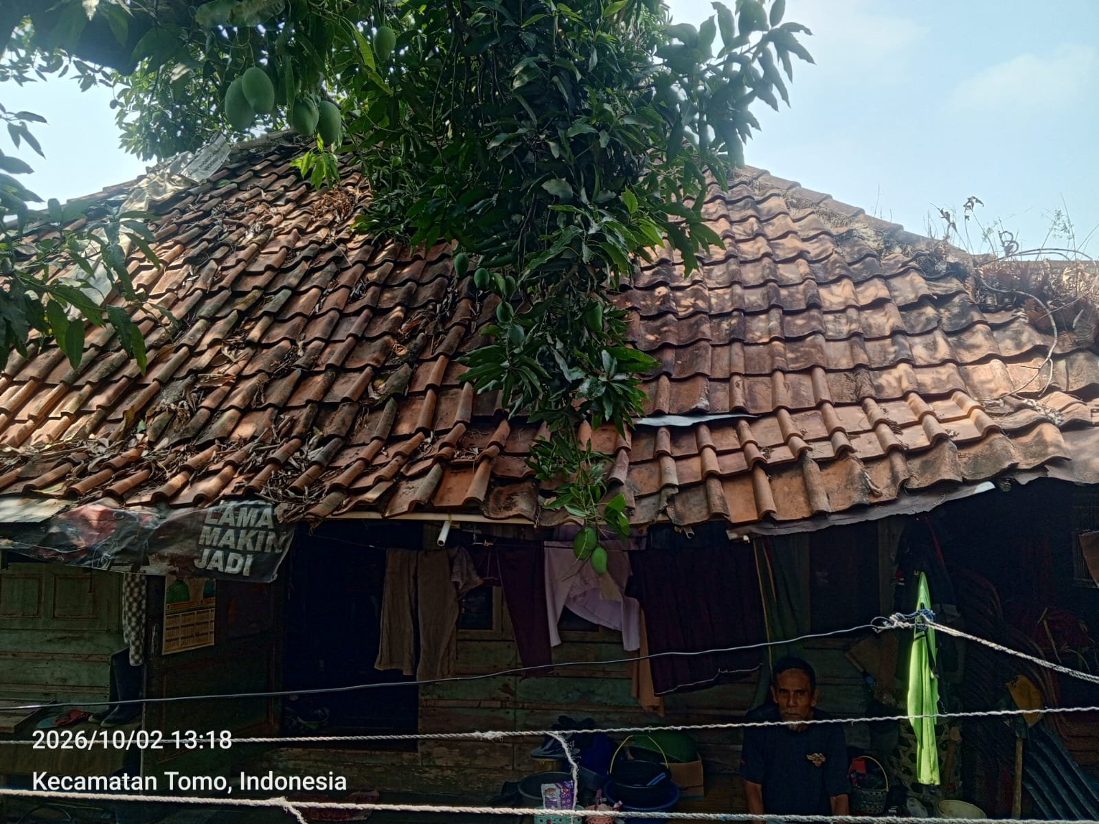 Warga Miskin Yang Rumahnya Reyot Perlu Uluran Tangan Kita Ketuk Hati Para Donatur Yang Peduli