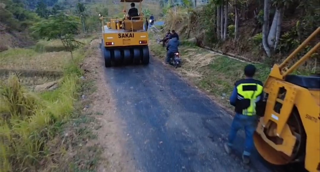 Jalan Darmaraja–Cibugel Mulai Mulus, Warga Sambut Perbaikan Akses yang Lama Dinanti